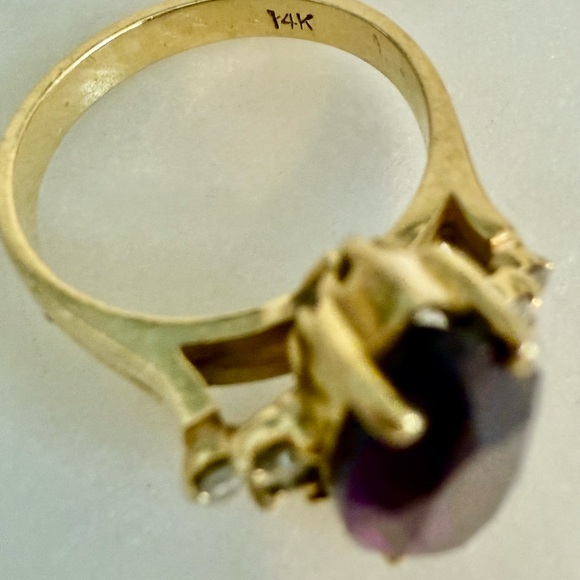 Elegant Purple Amethyst Diamond 14k Gold Women's Ring - Picture 5 of 7